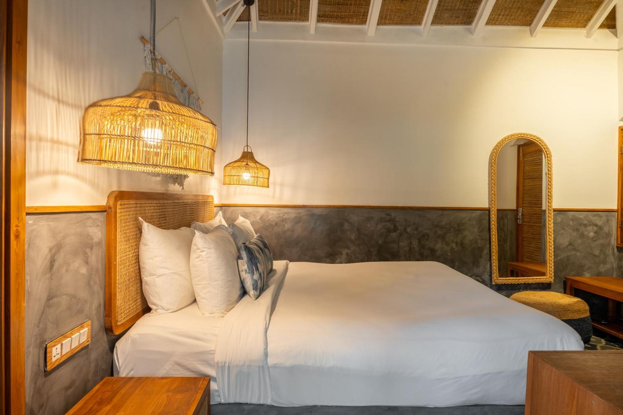 Azora By Ayatana, Goa Hotel Морджим Екстериор снимка