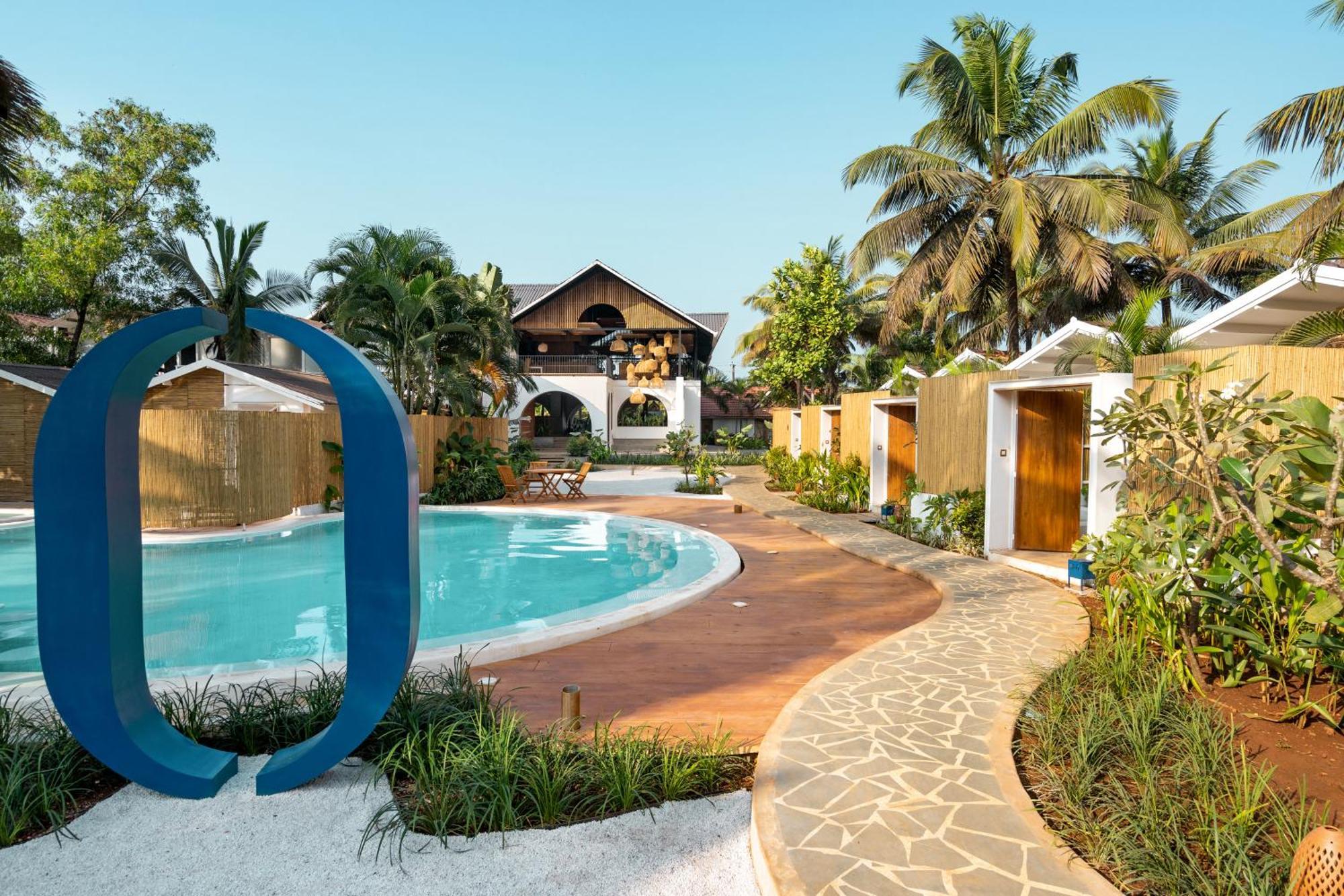 Azora By Ayatana, Goa Hotel Морджим Екстериор снимка